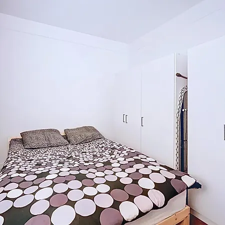 Charming 2room Flat Near Buttes-chaumont Париж