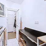 Charming 2room Flat Near Buttes-chaumont 아파트