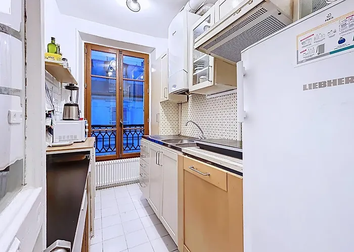 Charming 2room Flat Near Buttes-chaumont Lejlighed